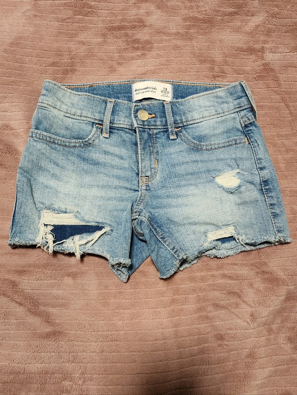 Abercrombie Kids Girls Medium Wash Distressed Mid Rise Midi Shorts Sz 7/8